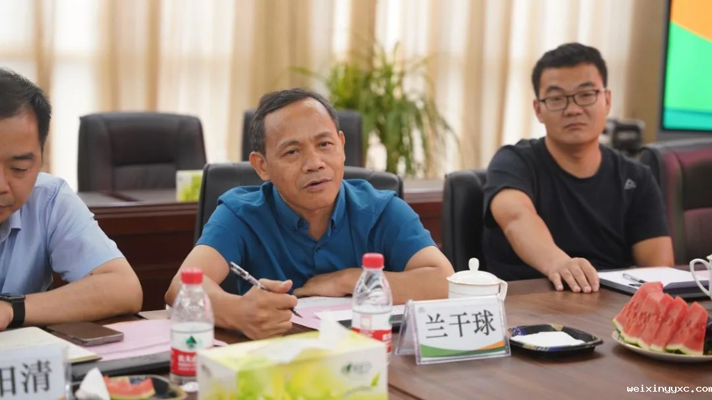 广西畜牧兽医学会、广西大学领导一行到扬翔公司开展育种工作专项调研